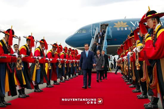 ຊຸກຍູ້ການພົວພັນຄູ່ເຈລະຈາອາຊຽນ-ສເກົາຫຼີ